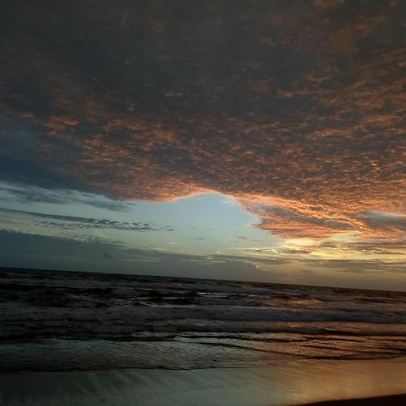 Hansi Villa Bentota Buitenkant foto